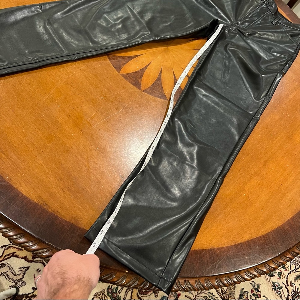NEW Abercrombie & Fitch The 90s Straight Ultra High Rise Faux Leather Pant 28/6 - Picture 10 of 16